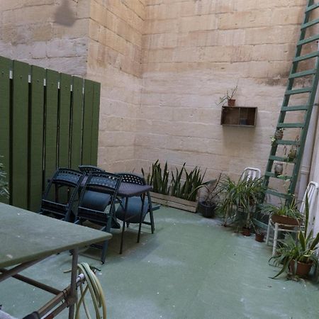 Green Door Valletta Eksteriør billede
